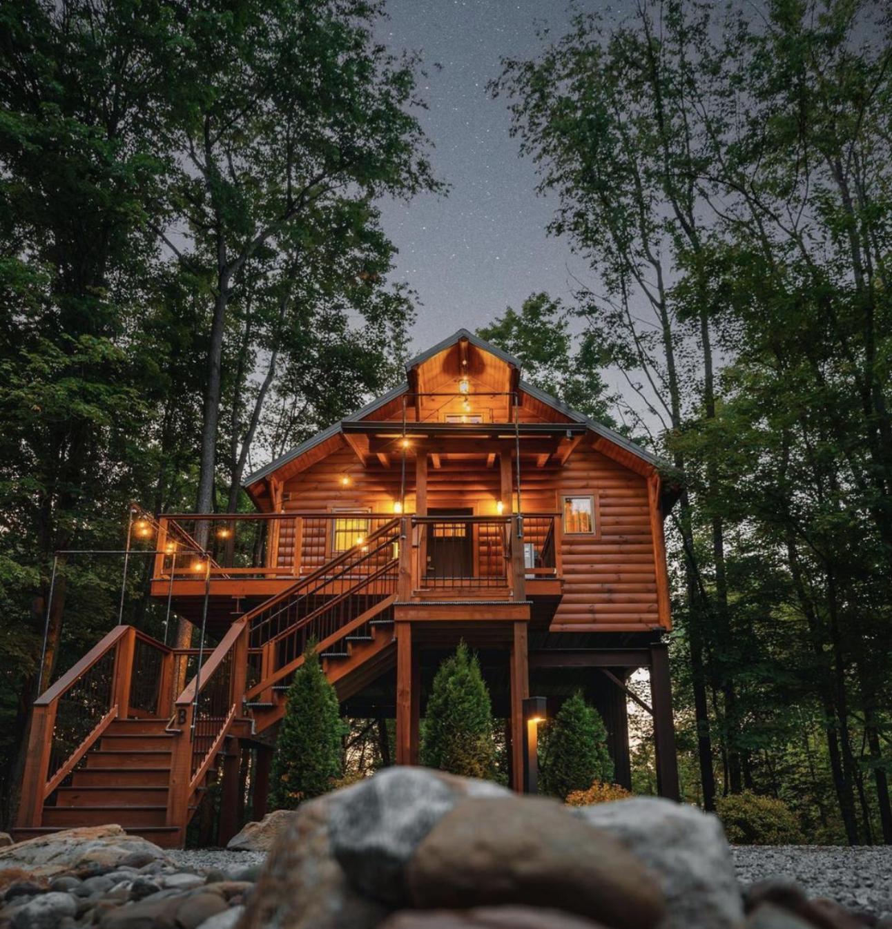 Cricket Hill Treehouse B By Amish Country Lodging Millersburg Exterior foto